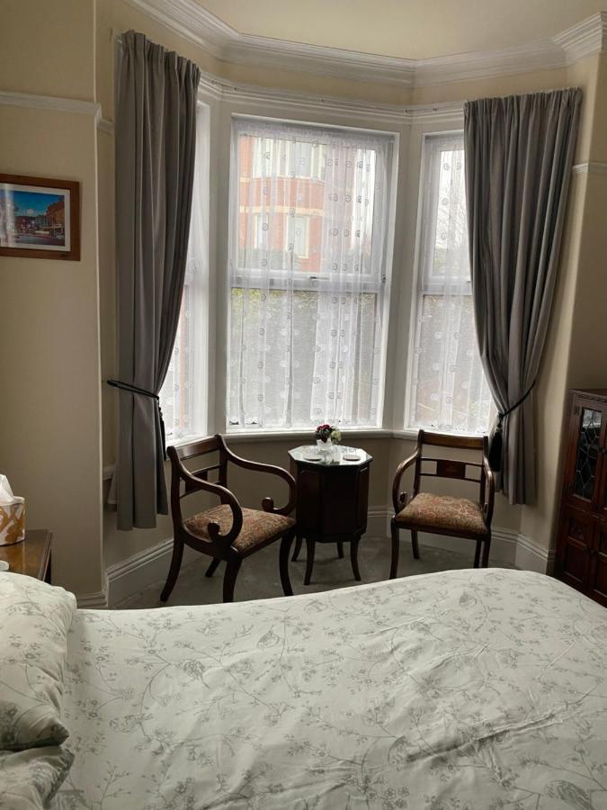 Villa Turret Corner, Colwyn Bay, 5Min Walk To Sandy Beach à Conwy Extérieur photo